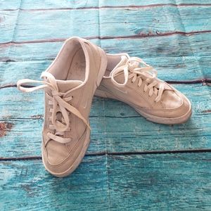 Nike La Plage Canvas sneakers tennis shoes size 8